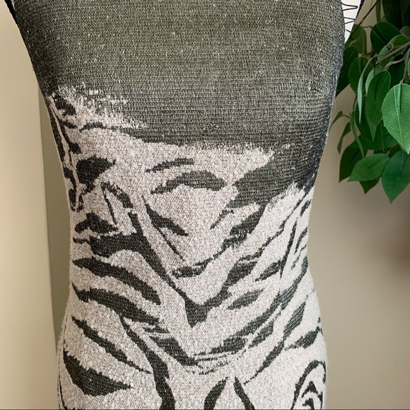 Hilton Hollis 2 Piece Wool Blend Animal Print Dress Suit Beige Green Sz 0 - Picture 13 of 16